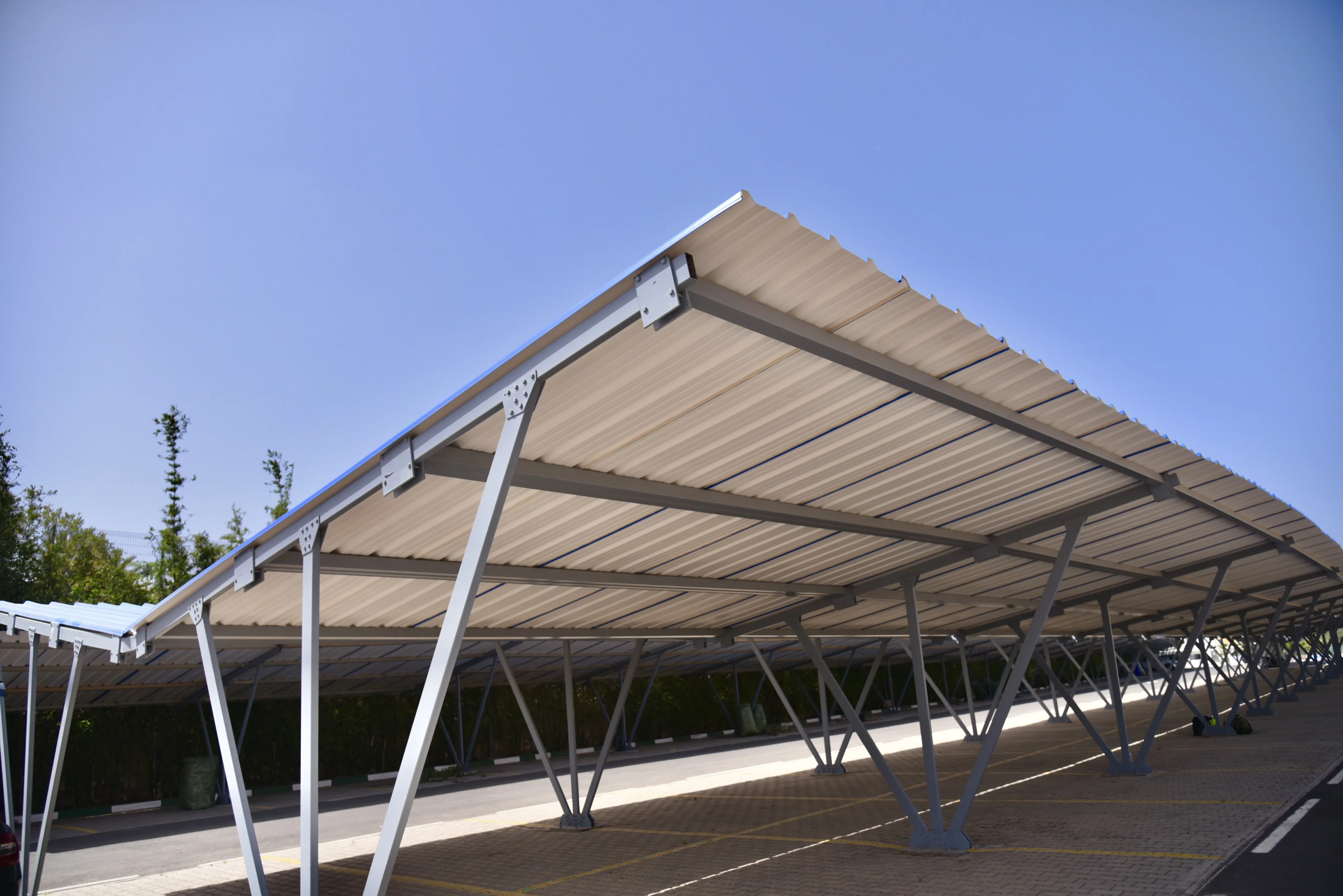 Structure PVC Agrembal – isolation et couleurs